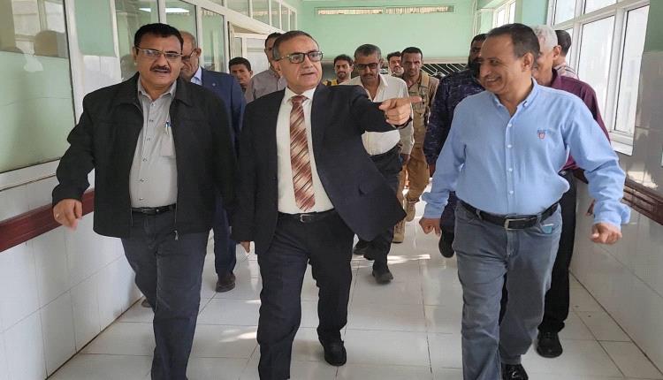 لخدمة الطلبة والمجتمع.. جامعة عدن تعلن استعدادها دعم مستشفى "4 مايو" الجراحي لتحويله إلى مستشفى تعليمي