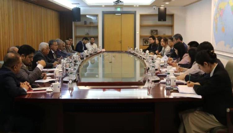 ضمن الشراكة اليمنية الصينية.. جهود مشتركة لافتتاح مركز HSK بجامعة عدن