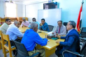 رئيس جامعة عدن يترأس اجتماعاً لمتابعة مستجدات ملف أراضي الحرم الجامعي