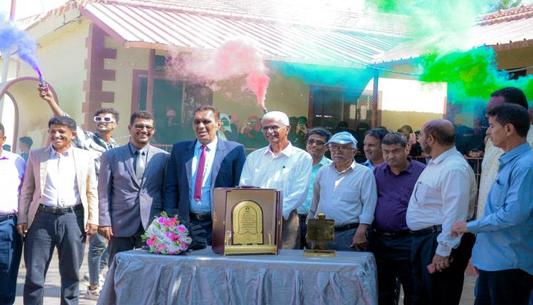 كلية اللغات بجامعة عدن تحتفي بعميدها الجعدني بعد اختياره ضمن الشخصيات المؤثرة عربيًا