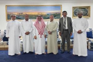 رئيس مجلس أمناء جامعة عدن يلتقي وفد الجامعات اليمنية بعد عودته من زيارة إلى الصين