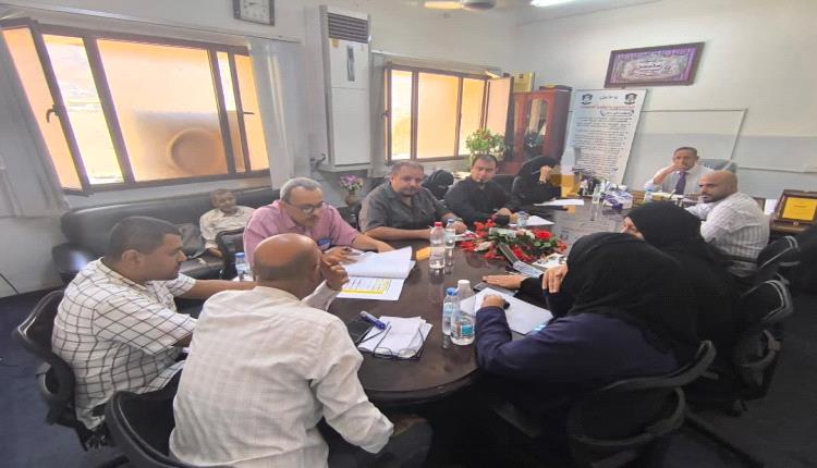 كلية الحاسوب بجامعة عدن تناقش خطط التطوير الأكاديمي والبحثي