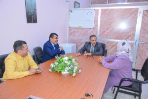 رئيس جامعة عدن يتفقد كلية التمريض ويطلع على سير العملية التعليمية فيها