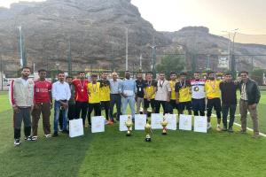 كلية الهندسة بجامعة عدن تعزز الأنشطة الطلابية وتحصد الكؤوس