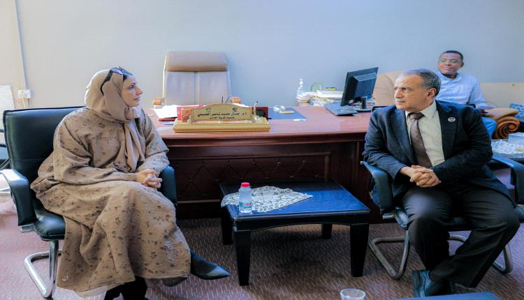 رئيس جامعة عدن يبحث مع مدير المعهد الأمريكي للدراسات اليمنية تعزيز التعاون الأكاديمي والبحثي
