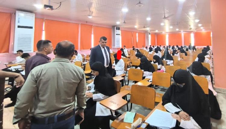 في أجواء أكاديمية منظمة.. كلية طب الأسنان بجامعة عدن تدشن امتحانات الفصل الثاني