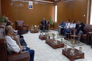 رئيس جامعة عدن يترأس اجتماعًا لمتابعة مشروع قاعدة البيانات الموحدة