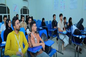 وسط تفاعل طلابي لافت.. تواصل فعاليات البرنامج التدريبي للمهارات القيادية والإدارية بجامعة عدن