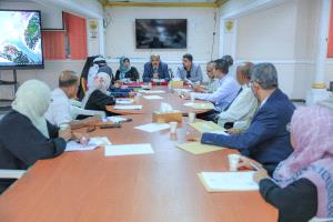 مجلس كلية الطب بجامعة عدن يناقش قضايا التطوير الأكاديمي والإداري