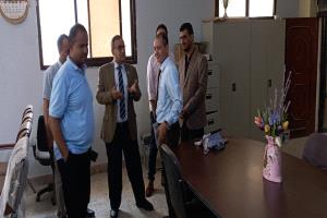 لتعزيز مسارات التدريب الصحي.. رئيس جامعة عدن يتفقد مركز غرامة للإدارة الصحية